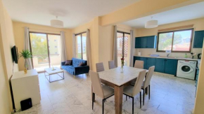 Comfy Rooms + Near SALT LAKE + 100MBit Internet + Shared Apartment
